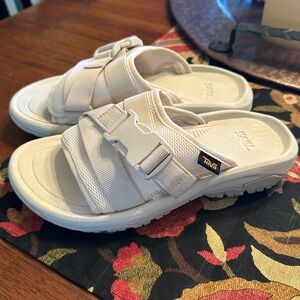 TEVA HURRICANE VERGE SLIDE WOMENS SANDALS SIZE 6 IVORY